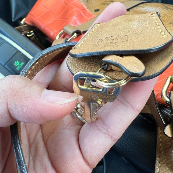 Mcm bag - Picture 6 of 9